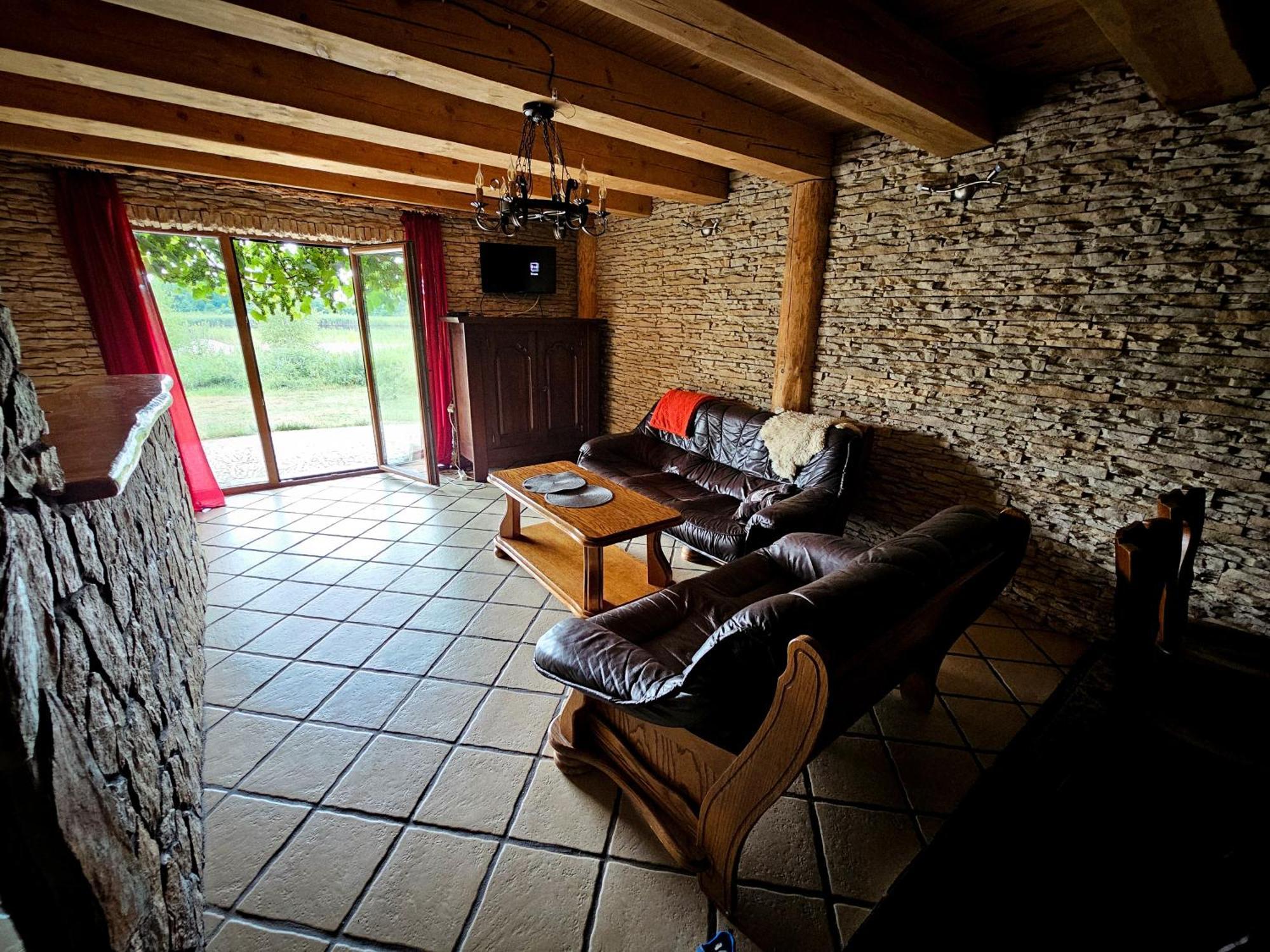 Domek Letniskowy Caloroczny W Rzemieniu Villa Esterno foto