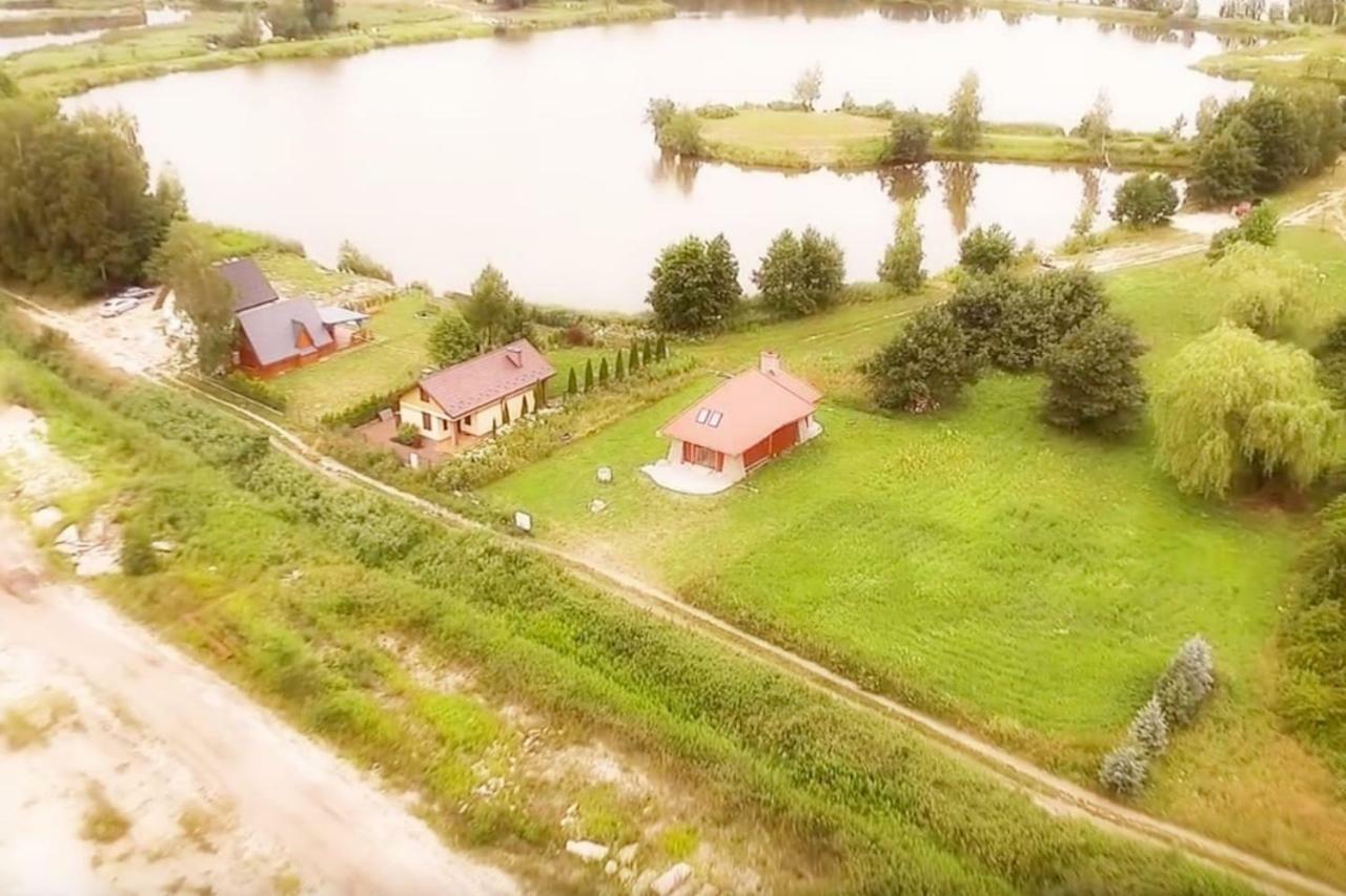 Domek Letniskowy Caloroczny W Rzemieniu Villa Esterno foto