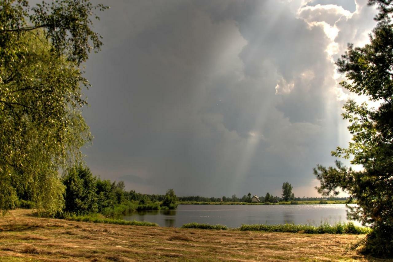 Domek Letniskowy Caloroczny W Rzemieniu Villa Esterno foto